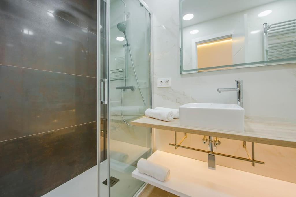 מדריד Suara Apartamentos 2 מראה חיצוני תמונה